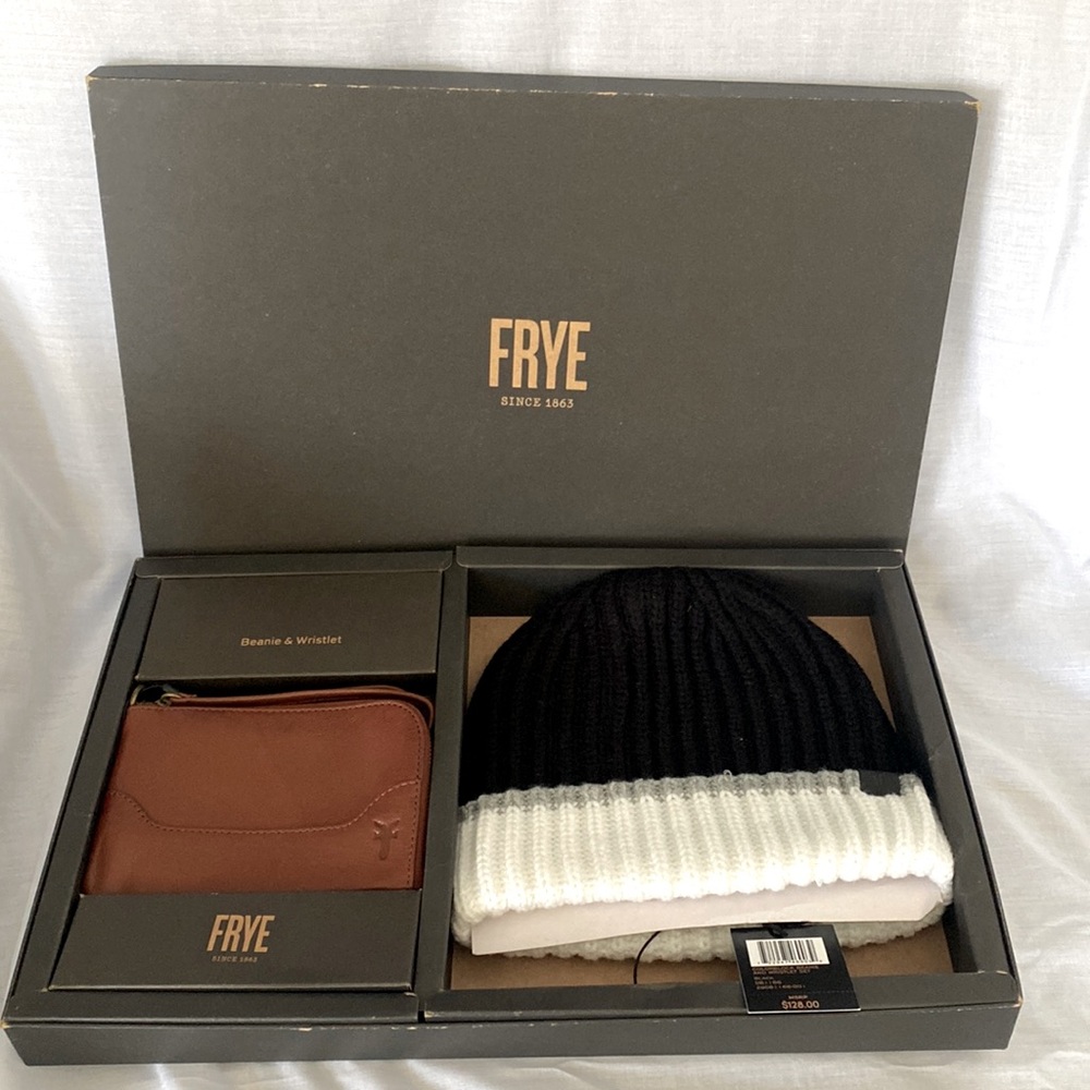 FRYE Colorblock Beanie and Genuine Leather Wristlet Set  Brand New In Box